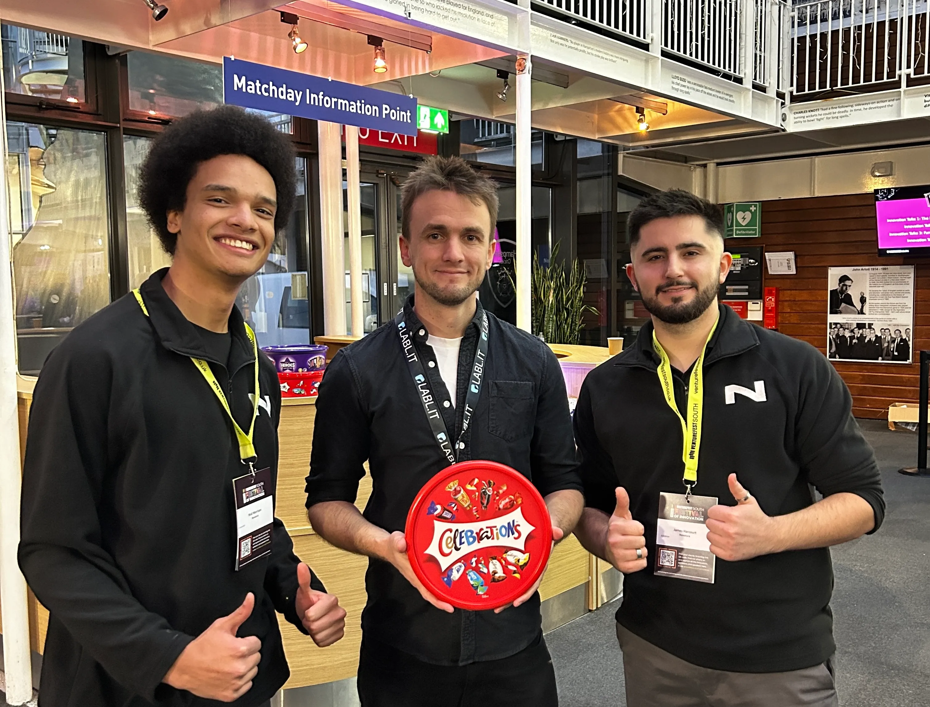 Labl.it's Sean Larsen and Novatura's Niall Morrison and James Harcourt at Venturefest South 2023, where Labl.it were awarded 2nd place in the Novatura "Web Awards 2023".